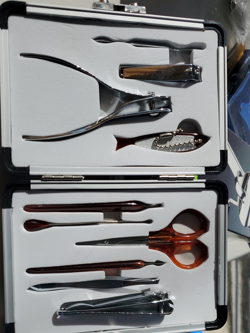 10 Piece Manicure Set In Alluminam Travel Case Unisex Grooming NWOT Vintage